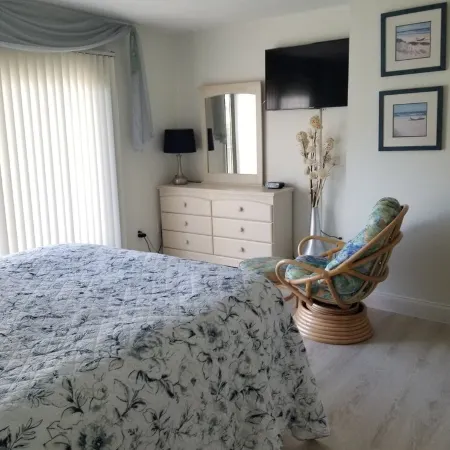 ANASTASIA ISLAND BEACH&POOL, 5 MIN WALK IN THE HEART OF ST.AUGUSTINE BEACH