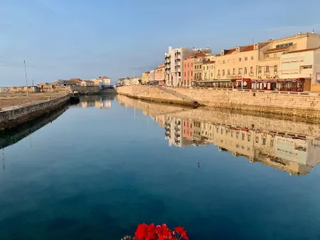 Casa Das Estrelas -Near City Centre-  Comfortable House- Sea View -Free Parking. Отели рядом с достопримечательностью «PenichePraia - Bungalows, Campers and SPA»