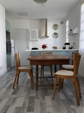 1930's villa near the beach