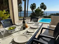 Stunning 3 bed 3 bath front line villa in  the heart of Coral Bay