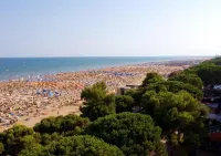Sea view apartment - 5 minutes from the beach!