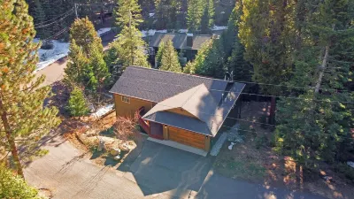 Pinecrest Mountain House! Hot Tub, Tesla Charger, Super close to Pinecrest Lake! Hotels near Dodge Ridge