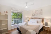 Bayhaven jervis Bay Vincentia - 2 min from beach pet friendly Jervis Bay Cabins & Camping附近的飯店