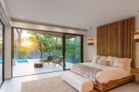 Casa La Jolla Luxury Tropical Beachside Escape in Hacienda Pinilla, Costa Rica