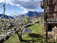 Chalet  de Charme - Sauna & Wood Stove - View of the Summits - Absolute Peace and Quiet