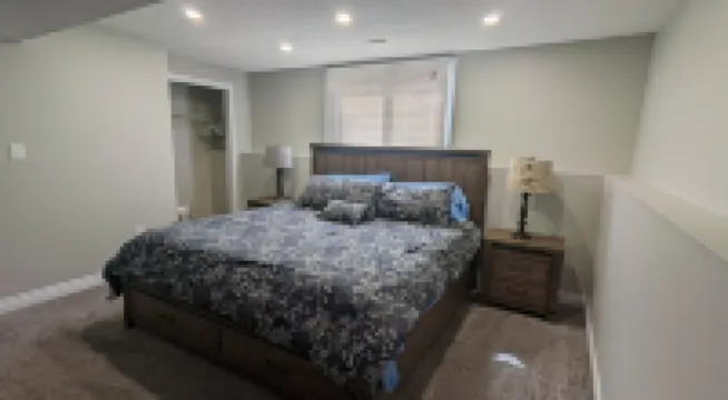 Doctor's Lounge - An Executive Home in Niagara