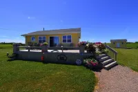 A cozy rustic cottage with a short walk to a fantastic beach in Seaview, PEI  호텔