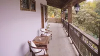 Villa Serena, Nestled in breathtaking mountains, just a walk from town.