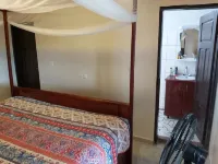 Deux-Palmes-Kribi, close to the beach (200m), comfortable and family-friendly