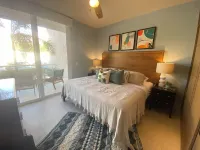 Cozy 2-bedroom condo in fantastic Akumal with WiFi, fitness room Hotels in 