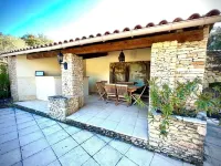 Charming 2-bedroom Provencal Cottage in Peaceful Venasque with Heated Pool