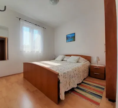 Apartment Tihana in the town of Krk with partial view, family-friendly Hotel in zona Inn Palace