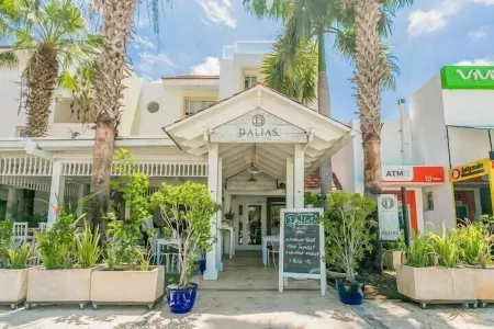 40 steps to Bavaro beach.5 walk to shops, newly renovated