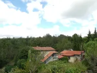 Quiet house in the mountains, central location, ideal for trips