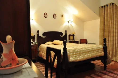 Luxury villa by the sea with private pool, terrace and sea view