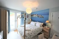 Gull Rock is a Frontline House above Porthmeor Beach,  with Amazing Sea Views - balcony