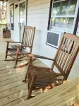 Tiny House - 6 miles from Averett University and 5.4 miles from Caesars Virginia