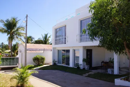 Large furnished studio, sea view