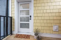 Cozy, Bran New Private fully furnished studio downtown Chilliwack.