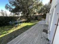 A little paradise between town and garrigue