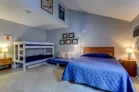 Attitash Mountain Resort Condo- 3 Floors, Sleeps 12- Story Land, Ski, Shop, Golf