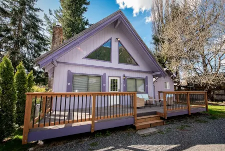 Unique/modern/Mt Si/Shopping