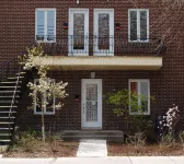 Lovely and quiet location near the Botanical Garden, 15 min downtown. Hotell i Mercier-Hochelaga-Maisonneuve