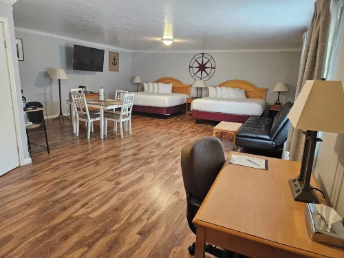 Capt.'s Inn & Suites - 2-Star