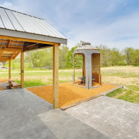 5 Mi to Lake Barkley: Secluded Retreat in Kuttawa