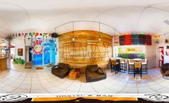 Chescos Hotel & Hostel