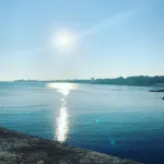 河岸假日客房