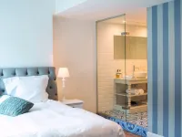The Hamptons Boutique Hotel Hotels near Citadelpark
