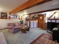 Tawny Owl Barn Hotels in Craven Arms