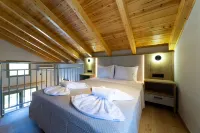 Sky View Suites Kefalonia Hotel dekat Petani Beach