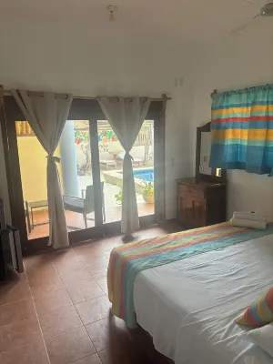 Zipoliteville - Hotel Nudista