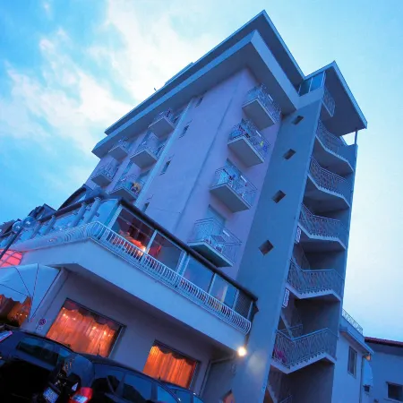 Hotel Margherita Отели рядом с достопримечательностью «Фаро»