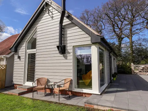 Cornelyn Bach Hotels in Dyserth