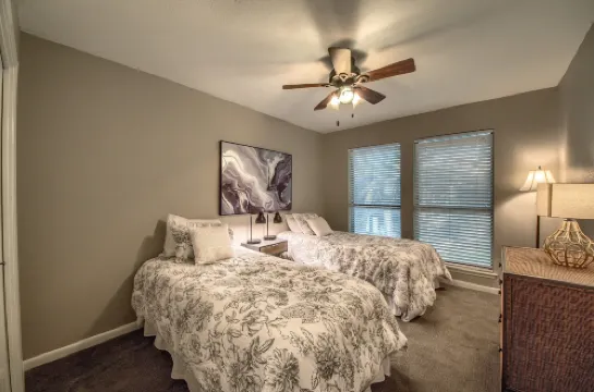 RedAwning的The Float Inn 3 Cw B209 3卧室公寓