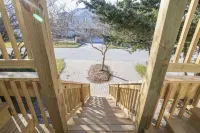 Coastal Casa 2 Bedroom Home - 4-Star