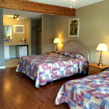 Golden Sands Resort Motel