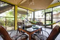 Driftwood Gardens Guesthouse Hotels in Placencia