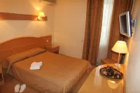 Vladimirskiy Dvorik Hotel