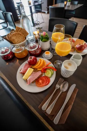 Gardermoen Hotel Bed & Breakfast Отели в г. Gardermoen