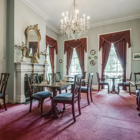 Noble Inns