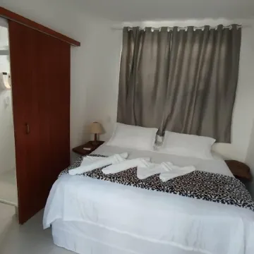 Tô na Praia Juquehy Pousada