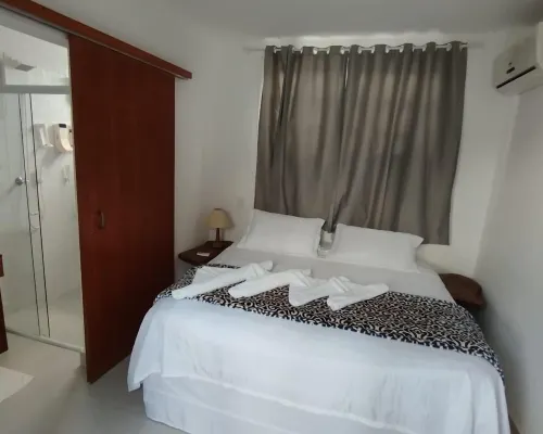 Tô na Praia Juquehy Pousada Hotels in Juquei