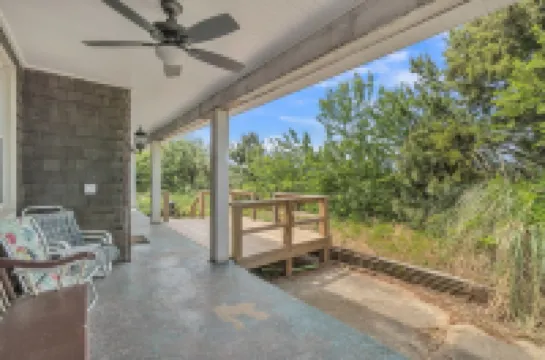 แมเนอร์ แอนด์ มัทส์ #1 คอทเทจ 4 ห้องนอน โดย RedAwning