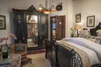 Château du Sureau Hotels in Oakhurst