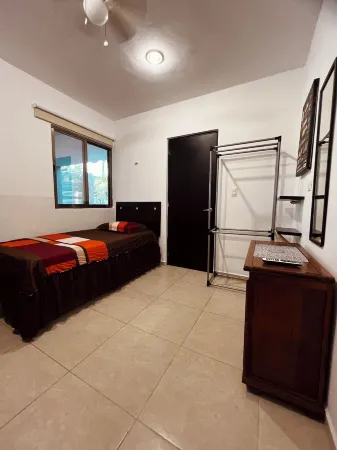 Habitación Independiente Al Norte de Mérida Отели в г. Чолуль