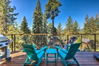 Lake View & Hot Tub – Walk to Speedboat Beach! 4Br